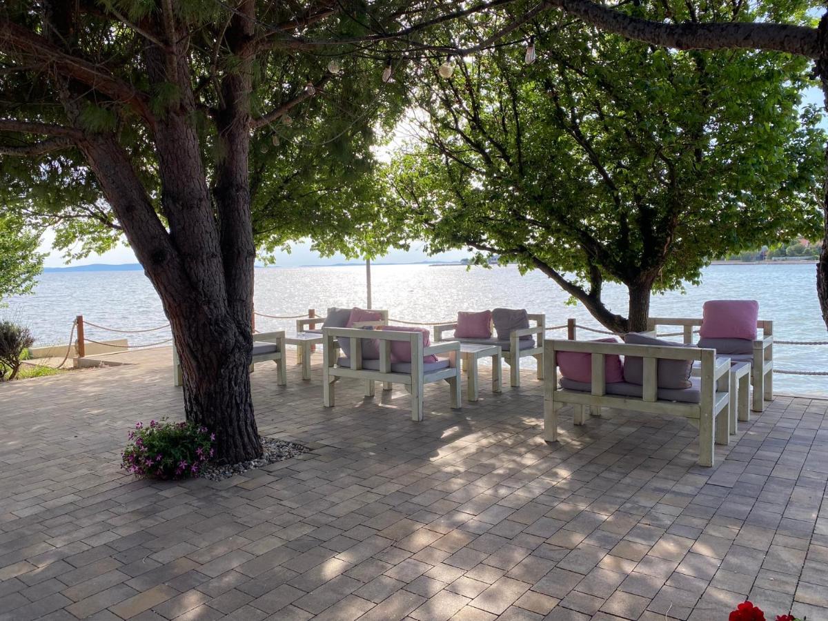 Apartments Lolo بريفلاكا المظهر الخارجي الصورة