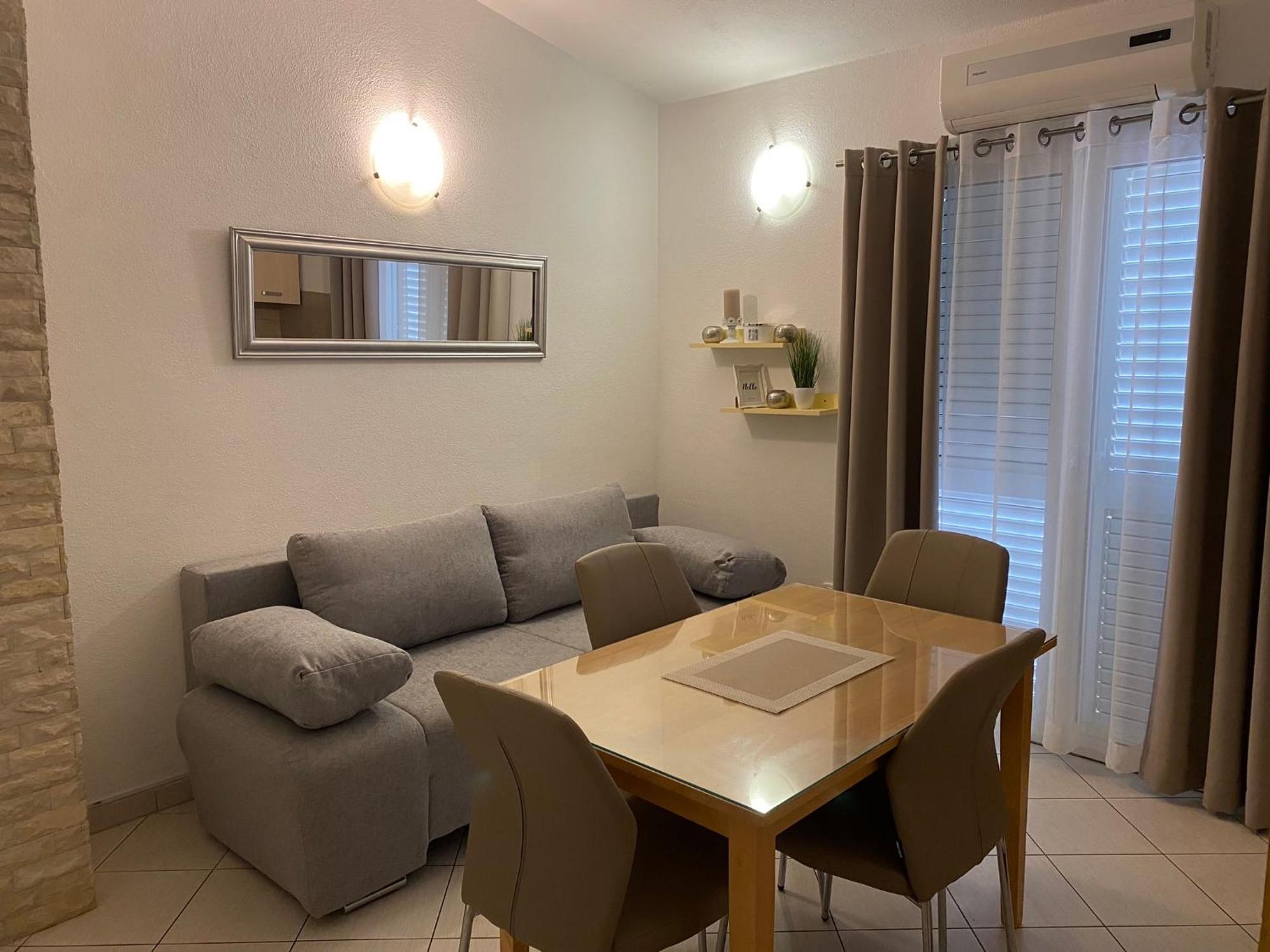 Apartments Lolo بريفلاكا المظهر الخارجي الصورة